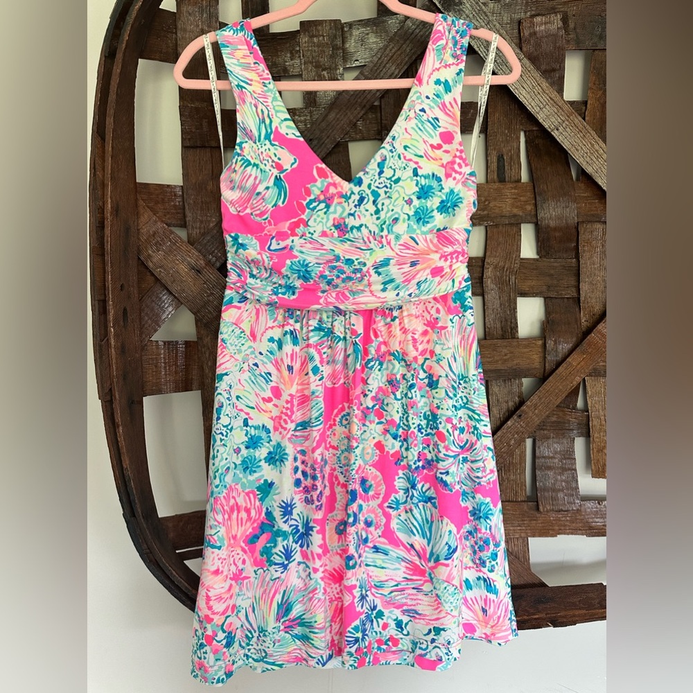 Small dress!  Excellent condition!
